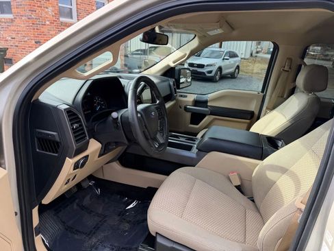 Used 2018 Ford F150 XLT w/ Equipment Group 302A Luxury AWD/4WD image 14