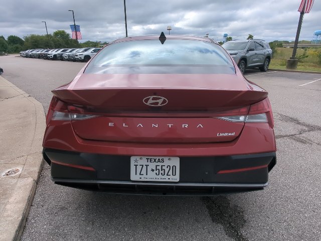 Used 2024 Hyundai Elantra Limited FWD image 30