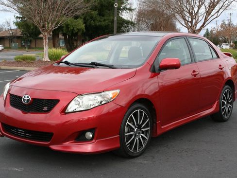 Used 2010 Toyota Corolla S image 7