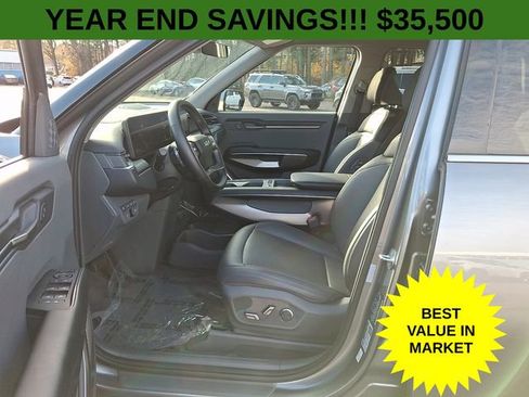 Used 2024 Kia EV9 Light image 16