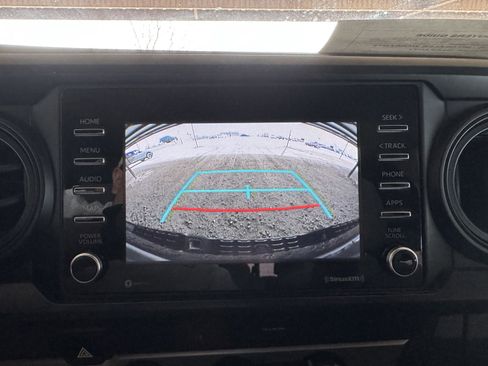 Used 2021 Toyota Tacoma SR w/ SR Convenience Package image 14