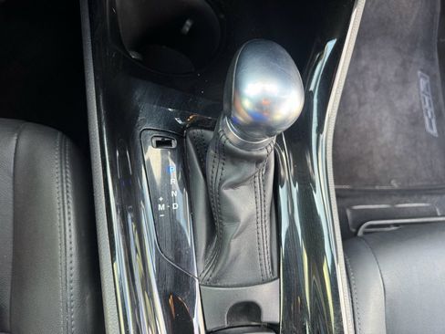 Used 2019 Toyota C-HR Limited image 22