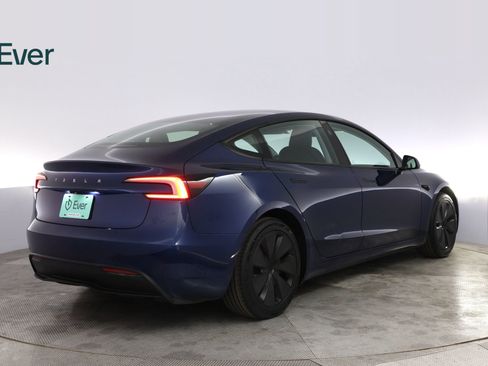 Used 2024 Tesla Model 3 Standard Range RWD image 3