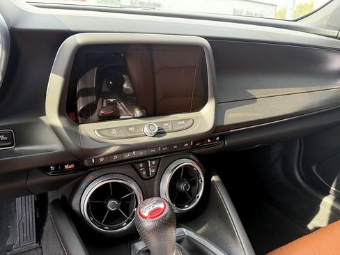 Used 2017 Chevrolet Camaro SS image 13