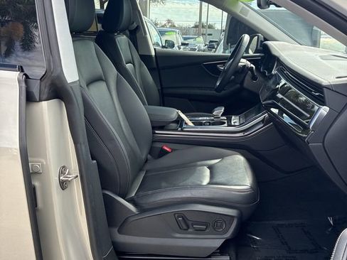 Used 2023 Audi Q8 Premium Plus w/ Premium Plus Package image 6