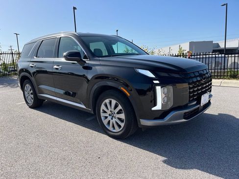 Used 2025 Hyundai Palisade SEL FWD image 3