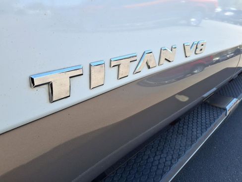 Used 2019 Nissan Titan Platinum Reserve w/ Platinum Utility Package image 2
