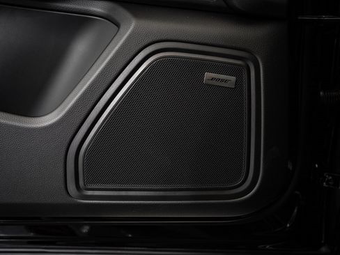 New 2026 Porsche Macan S image 32