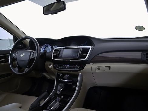 Used 2017 Honda Accord EX-L image 24