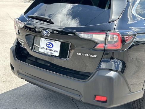 Used 2023 Subaru Outback Premium AWD/4WD image 14