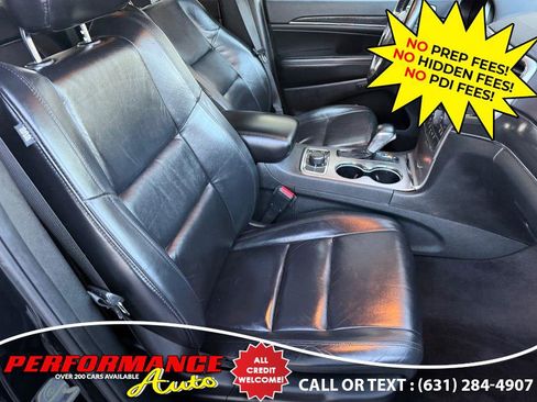 Used 2018 Jeep Grand Cherokee Limited image 24