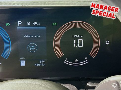 Used 2025 Hyundai Kona SEL FWD image 14