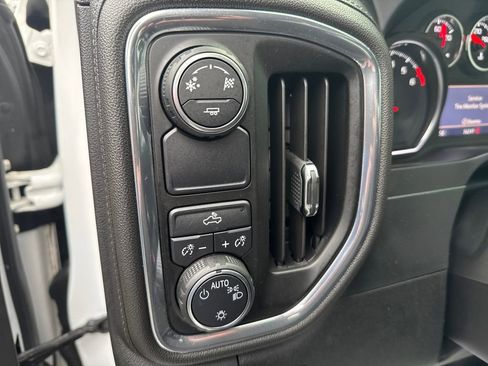 Used 2019 Chevrolet Silverado 1500 LT w/ All-Star Edition image 11