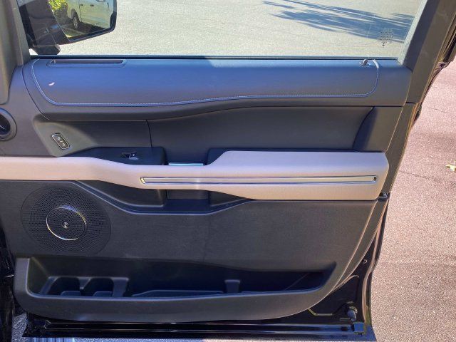 Used 2023 Ford Expedition Max Limited RWD image 39