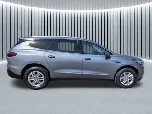 Certified 2021 Buick Enclave Essence FWD image 3