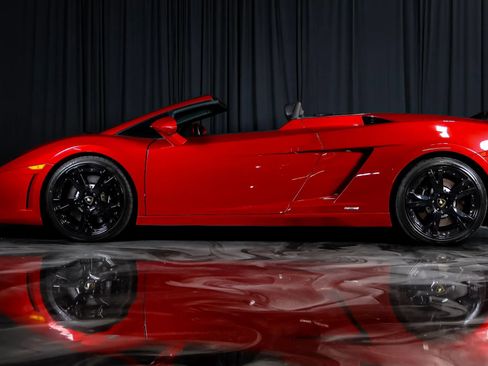 Used 2011 Lamborghini Gallardo LP 560-4 AWD/4WD image 9