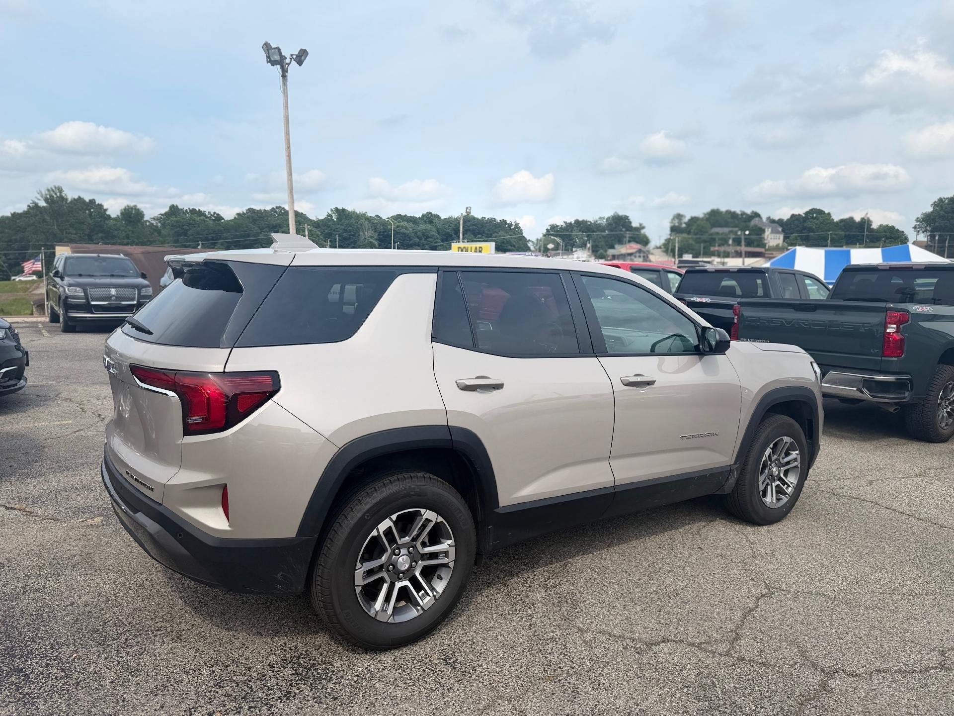 Used 2026 GMC Terrain Elevation AWD/4WD image 3