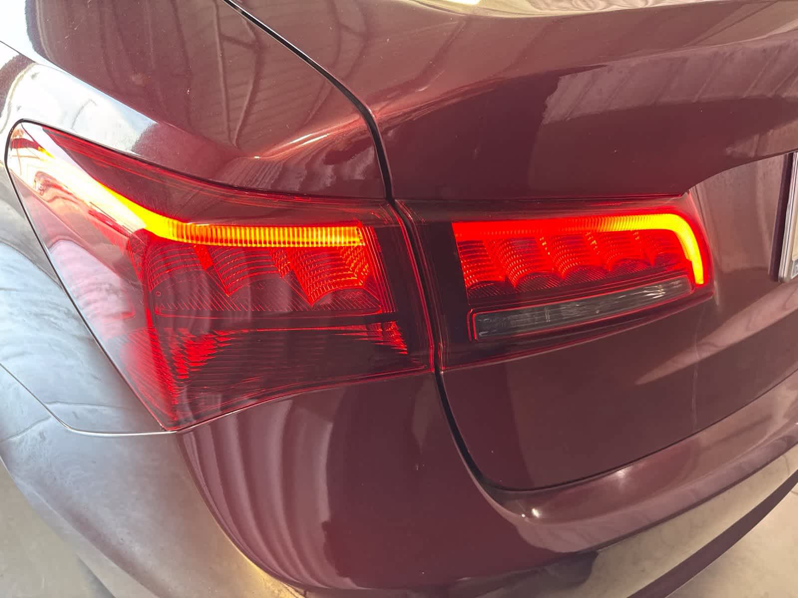 Used 2015 Acura TLX w/ Technology Package FWD image 11
