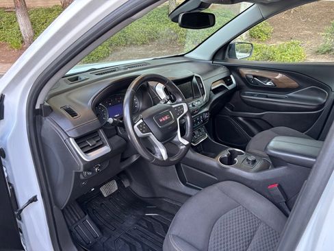 Used 2020 GMC Terrain SLE w/ Elevation Edition image 10