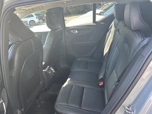Used 2024 Volvo XC40 B5 Plus w/ Protection Package Premier AWD/4WD image 10