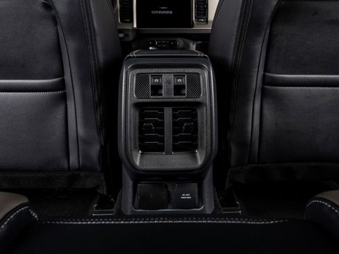 Used 2026 Ford Bronco Outer Banks AWD/4WD image 32