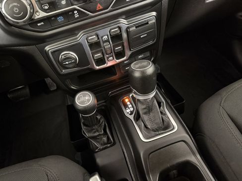 Used 2023 Jeep Wrangler Unlimited w/ Cold Weather Group AWD/4WD image 49