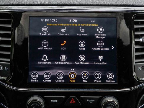 Used 2022 Jeep Grand Cherokee Limited image 12