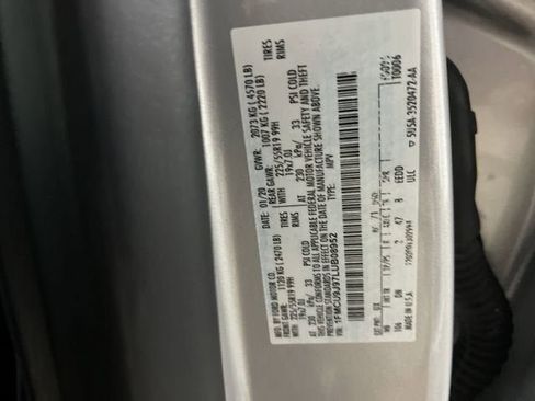 Used 2020 Ford Escape Titanium AWD/4WD image 35