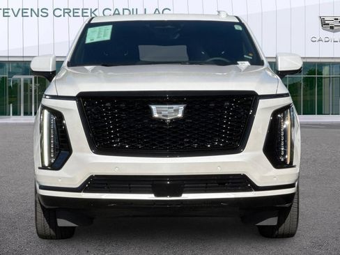 Used 2025 Cadillac Escalade Sport w/ LPO, ONYX Package AWD/4WD image 8