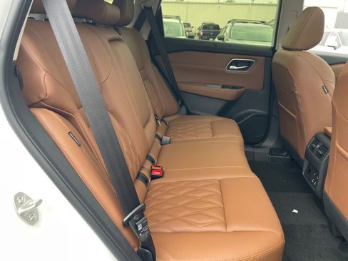 New 2026 Nissan Rogue Platinum w/ Platinum Premium Package image 20