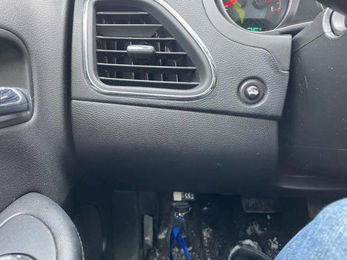 Used 2012 Chrysler 200 Touring image 34