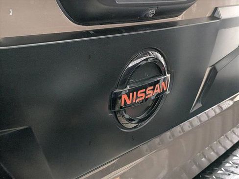Used 2020 Nissan Titan PRO-4X w/ Pro-4x Convenience Package AWD/4WD image 30