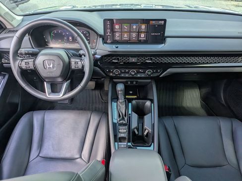 Used 2024 Honda Accord Touring image 14