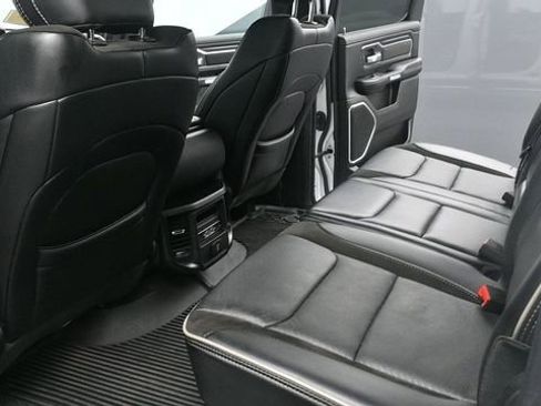 Used 2024 RAM 1500 Laramie AWD/4WD image 12