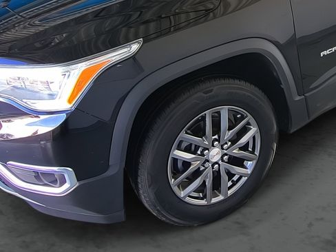 Used 2017 GMC Acadia SLT image 7