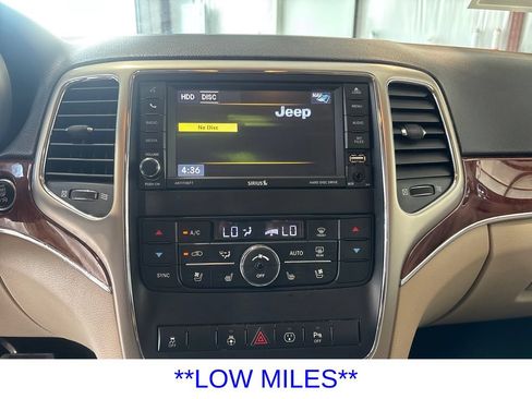 Used 2013 Jeep Grand Cherokee Limited w/ Luxury Group II RWD image 21