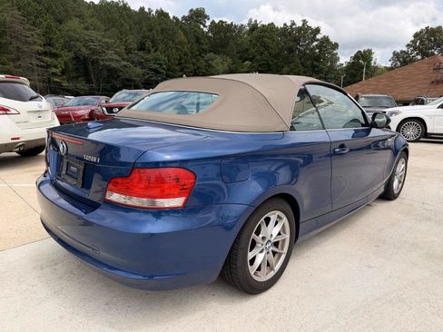 Used 2010 BMW 128i Convertible RWD image 15