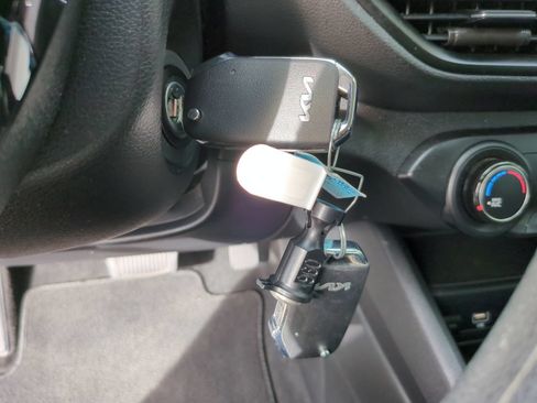 Used 2024 Kia Forte LXS FWD image 29