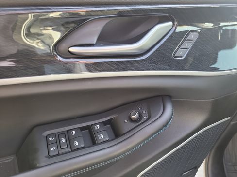 Used 2024 Jeep Grand Cherokee Trailhawk w/ Advanced Protech Group II AWD/4WD image 19