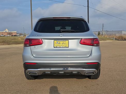 Used 2021 Mercedes-Benz GLC 300 image 7