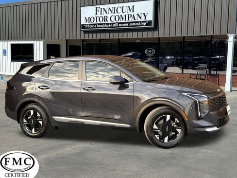 Used 2026 Kia Sportage LX w/ LX Convenience Package image 1