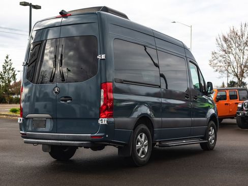 Used 2019 Mercedes-Benz Sprinter 2500 image 8