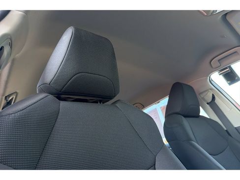 Certified 2023 Toyota RAV4 LE AWD/4WD image 18