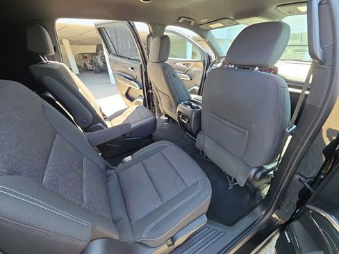 Used 2024 Chevrolet Traverse LT w/ Enhanced Driving Package image 29