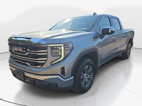 Used 2025 GMC Sierra 1500 SLT AWD/4WD image 6