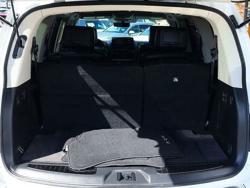 Used 2022 INFINITI QX80 Luxe w/ All-Season Package image 23