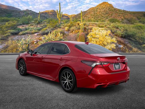 Used 2023 Toyota Camry SE w/ Convenience Package image 8