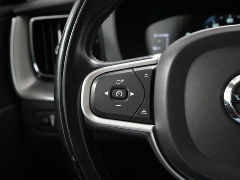 Used 2019 Volvo XC60 T5 Momentum w/ Premium Package AWD/4WD image 20