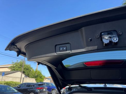 Used 2025 Nissan Rogue SV FWD image 23