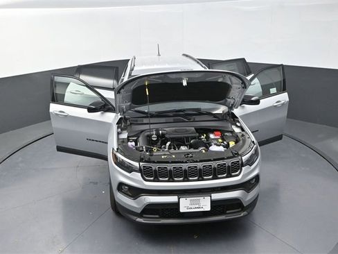 New 2026 Jeep Compass Latitude image 26